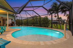 Gulf Access, Heated Pool, Game Room, Bicycles -Tropical Breeze Dockside Oasis - Roelens